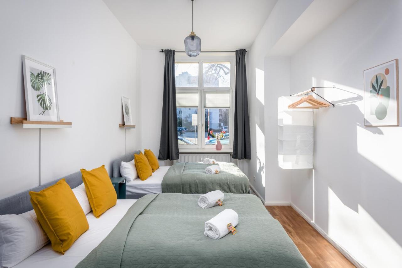 Sonnig & Helle Wohnung Alexanderplatz In 15Min Zu Erreichen, Herthastrasse Sehr Schoen Und Gross Fuer Gruppen Geeignet Berlin Exterior foto